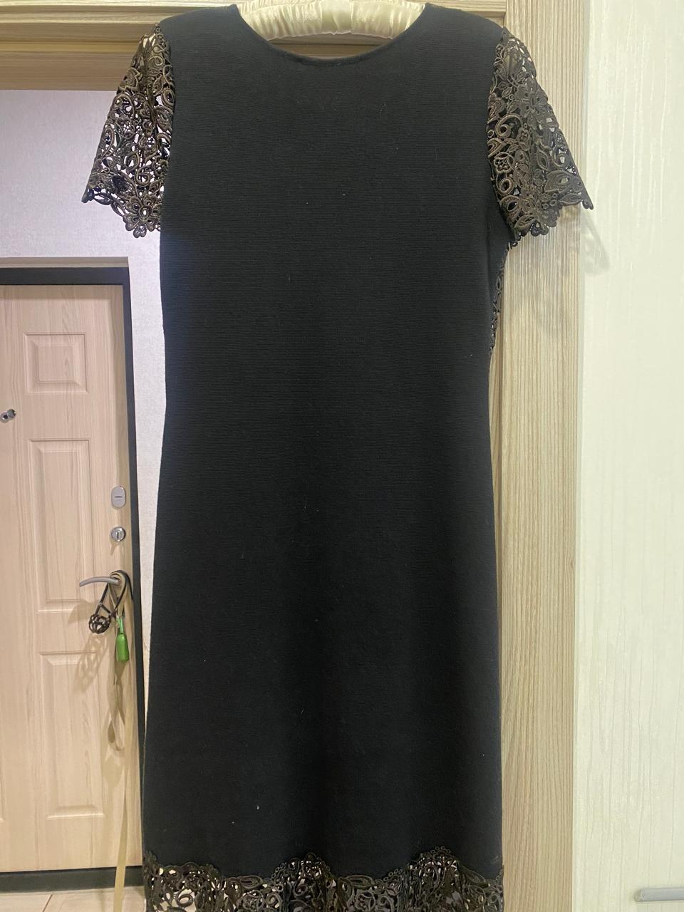 Платье
Платье