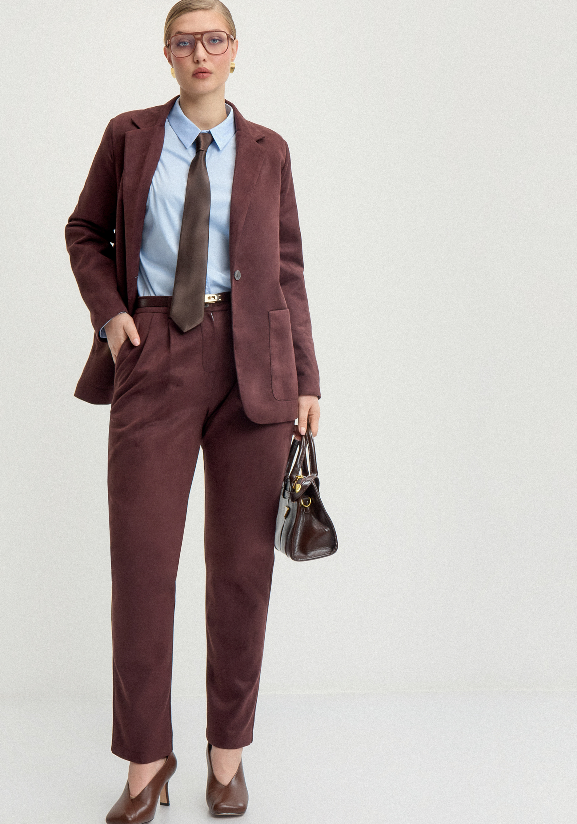 Брюки замшевые, прямые с комфортным поясом, Коричневый
Брюки замшевые, прямые с комфортным поясом, Коричневый