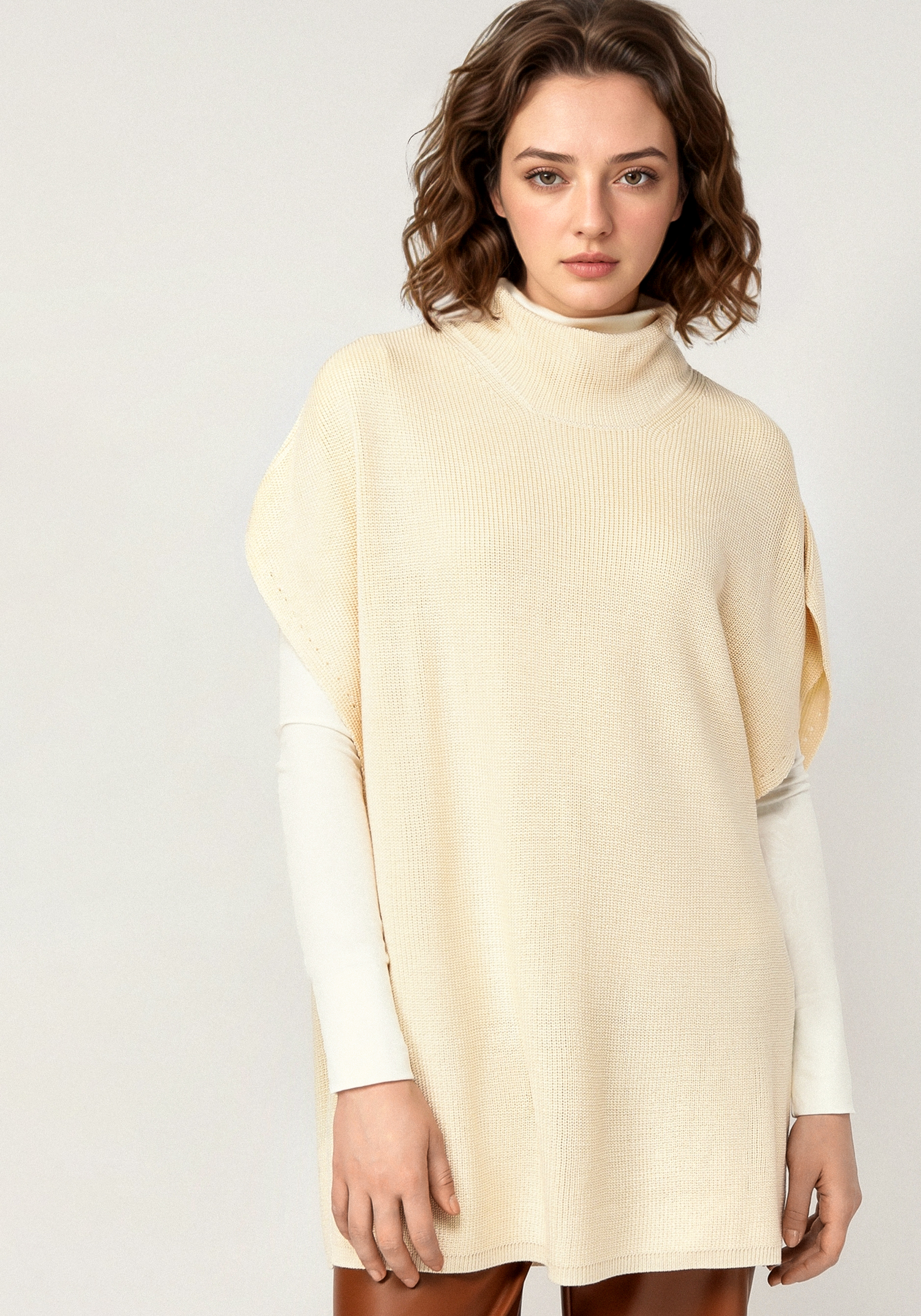 Джемпер-жилет с высоким горлом и поясом, Белый
Джемпер-жилет с высоким горлом и поясом, Белый