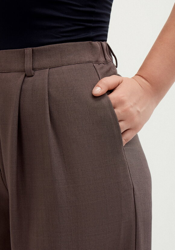 Брюки-палаццо со складками на талии шир.  580, рис. 5