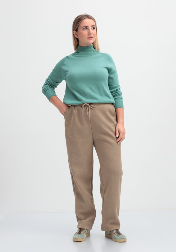 Брюки с начесом на резинке Ирма шир.  580, рис. 7