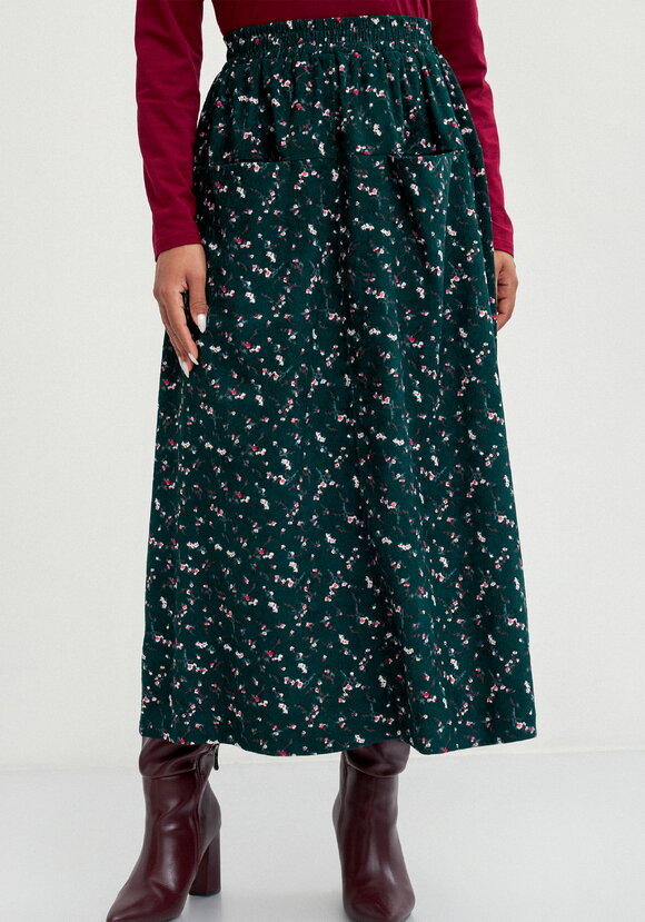 Юбка с оригинальными карманами впереди шир.  580, рис. 11