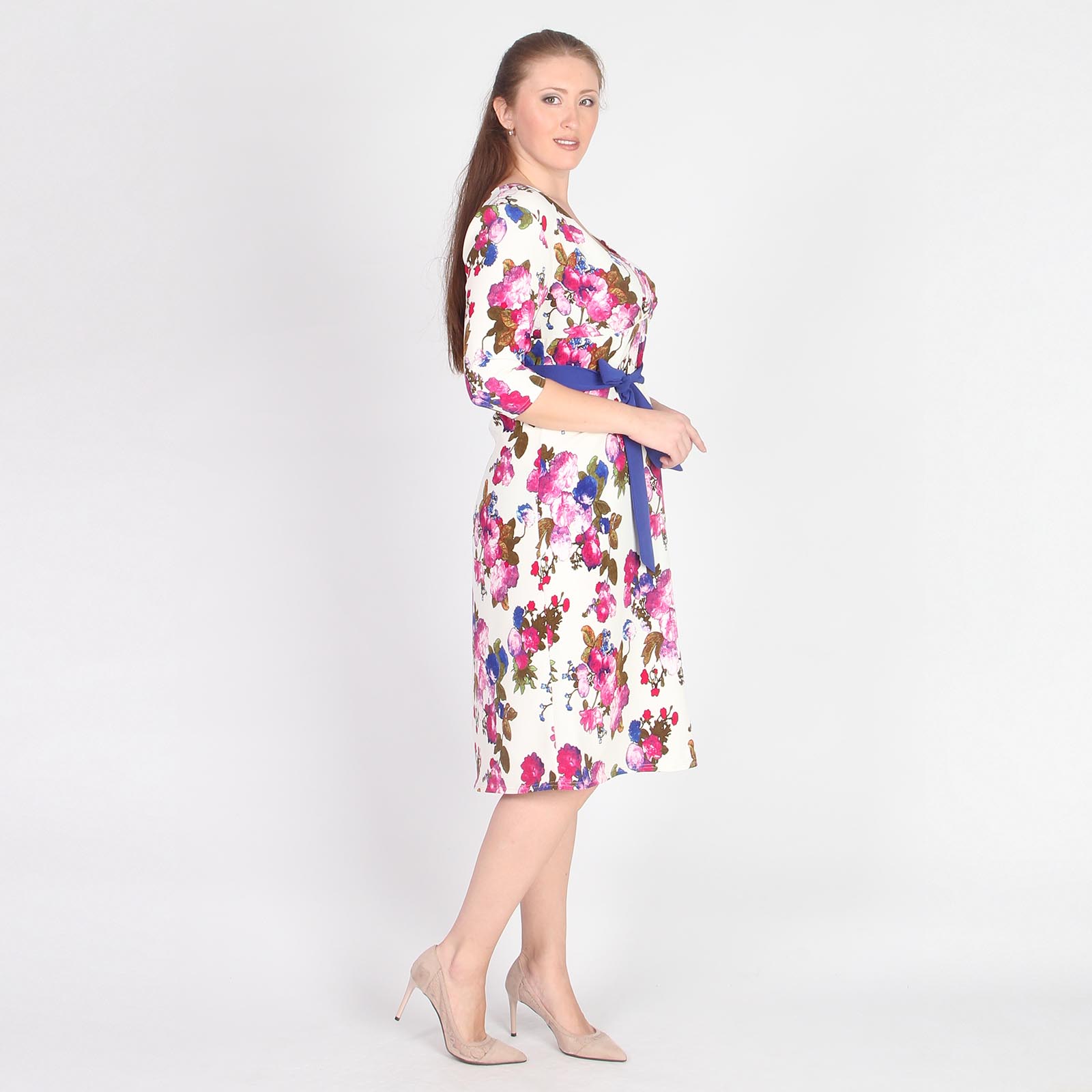 Платье-миди с V-образным вырезом и поясом Bianka Modeno, цвет розовый, размер 48 - фото 2