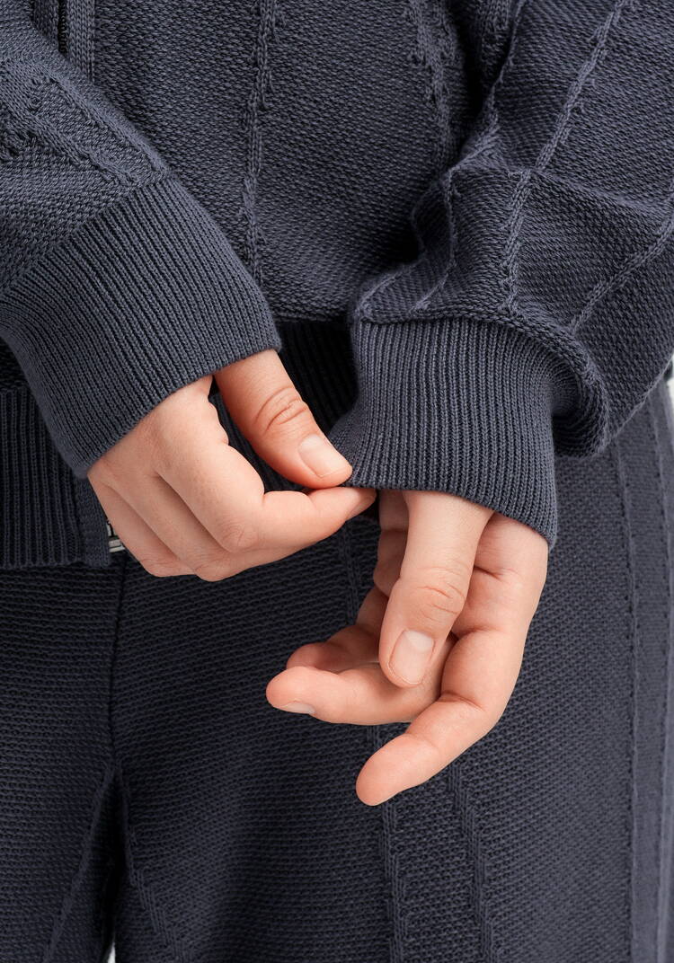 Бомбер с фактурным рисунком шир.  750, рис. 13