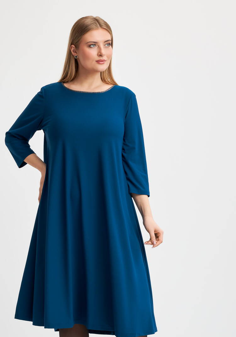 Платье с тесьмой из страз шир.  750, рис. 7