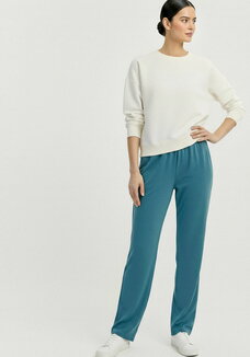 Брюки прямые трикотажные на резинке