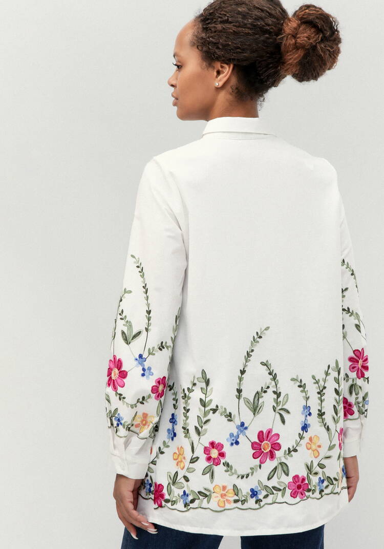 Рубашка с цветочной вышивкой шир.  750, рис. 27