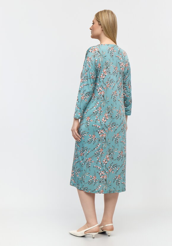 Платье Утончённый силуэт шир.  580, рис. 15