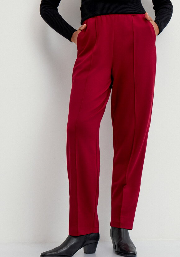 Брюки трикотажные со стрелками шир.  580, рис. 18