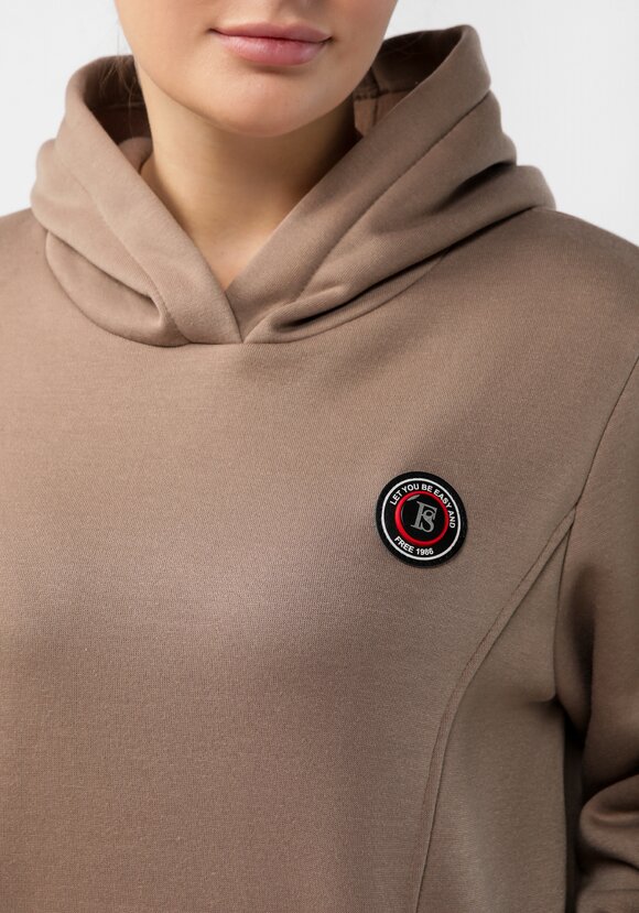 Толстовка удлиненная с капюшоном шир.  580, рис. 18