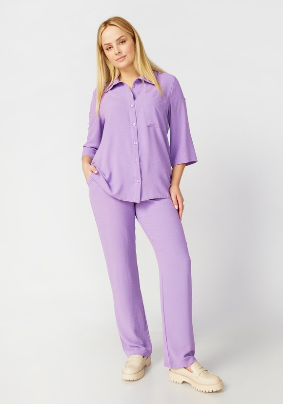 Костюм: блуза на пуговицах и брюки шир.  580, рис. 1