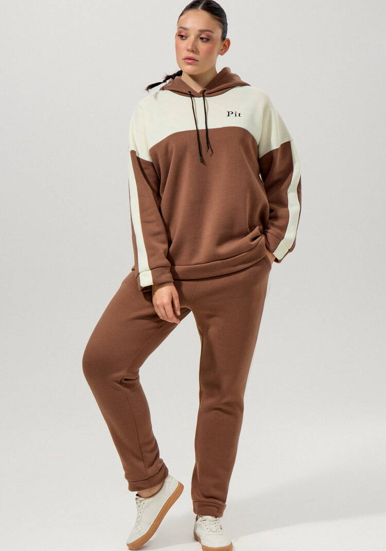 Костюм спортивный с комбинированной вставкой шир.  750, рис. 8