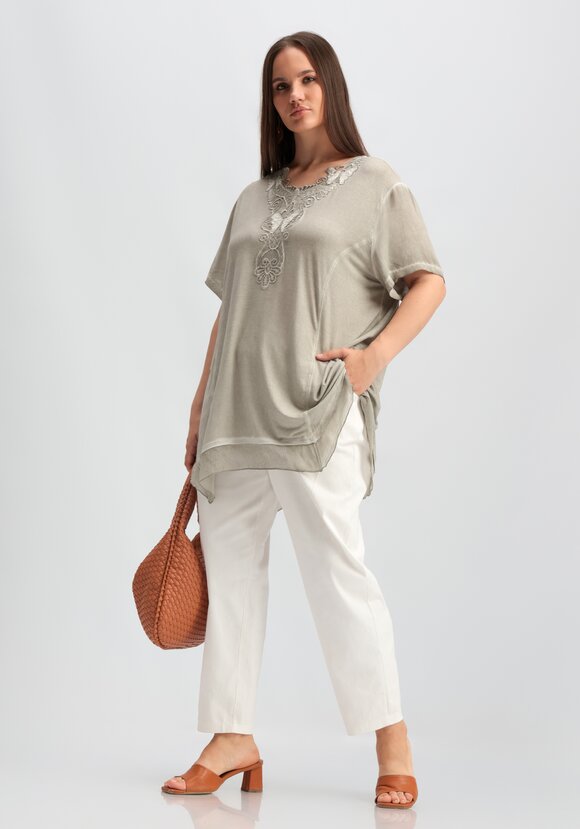 Туника с ажурной аппликацией на горловине шир.  580, рис. 7