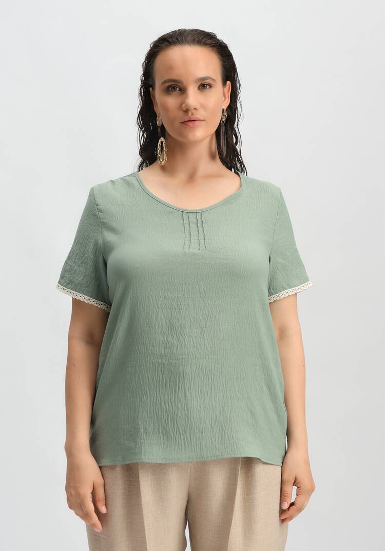 Футболка с кружевными вставками на рукавах шир.  750, рис. 4