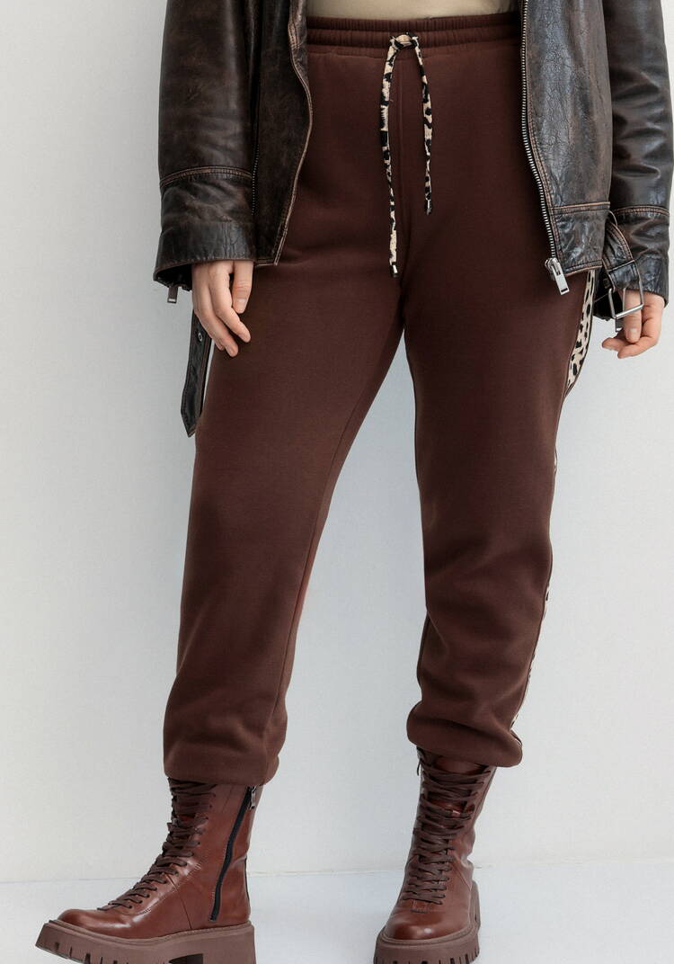 Брюки с леопардовыми лампасами шир.  750, рис. 10