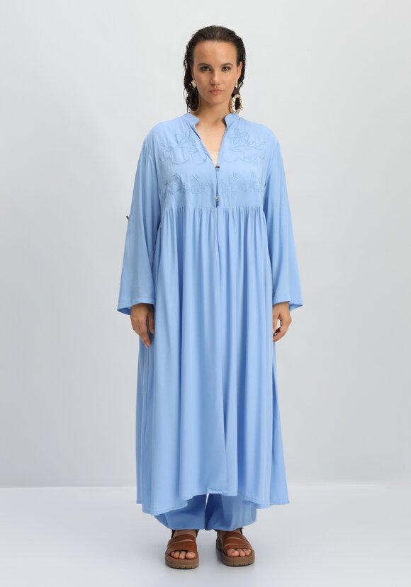 Рубашка удлиненная с вышивкой на кокетке шир.  580, рис. 5