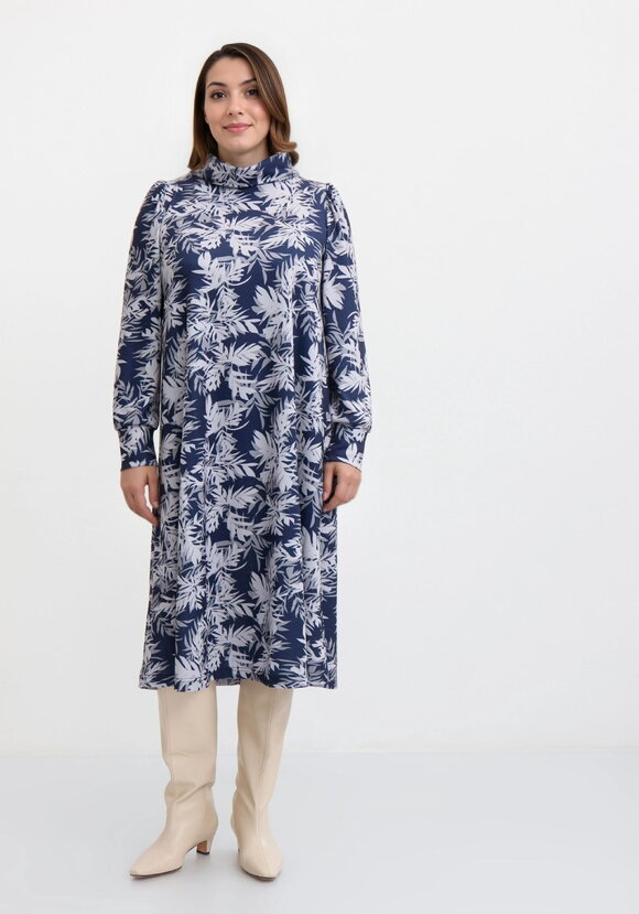 Платье Юнна шир.  580, рис. 16