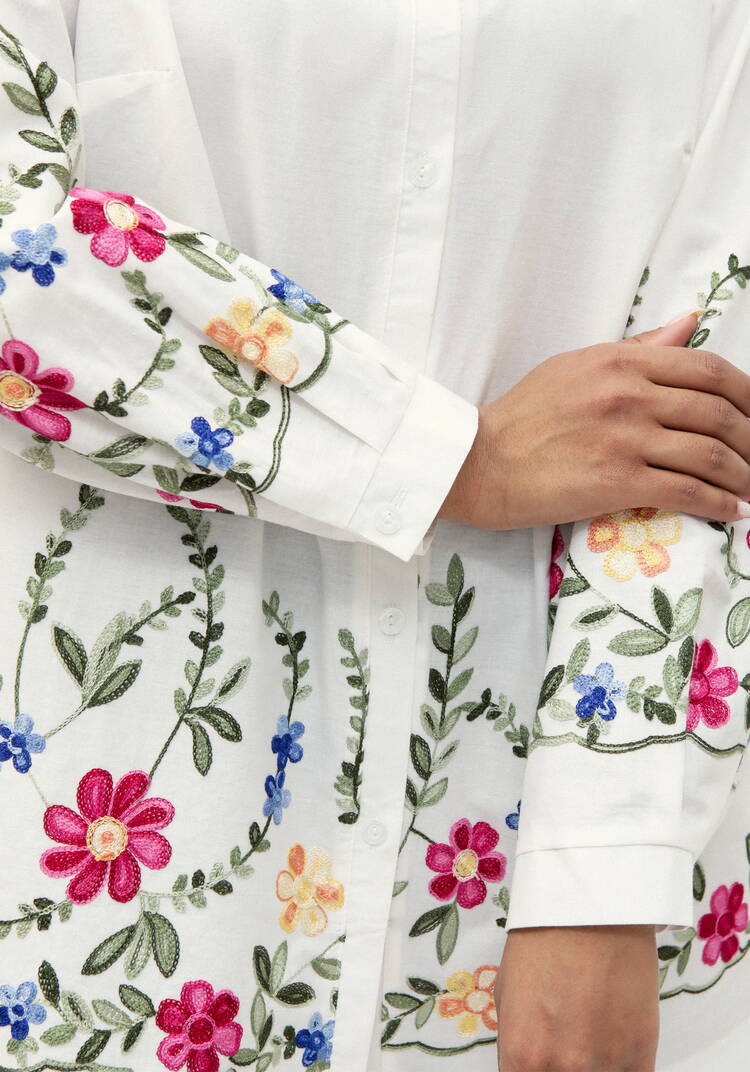 Рубашка с цветочной вышивкой шир.  750, рис. 30