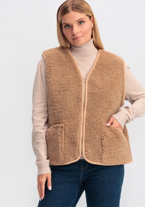 Жилет меховой с верблюжьей шерстью