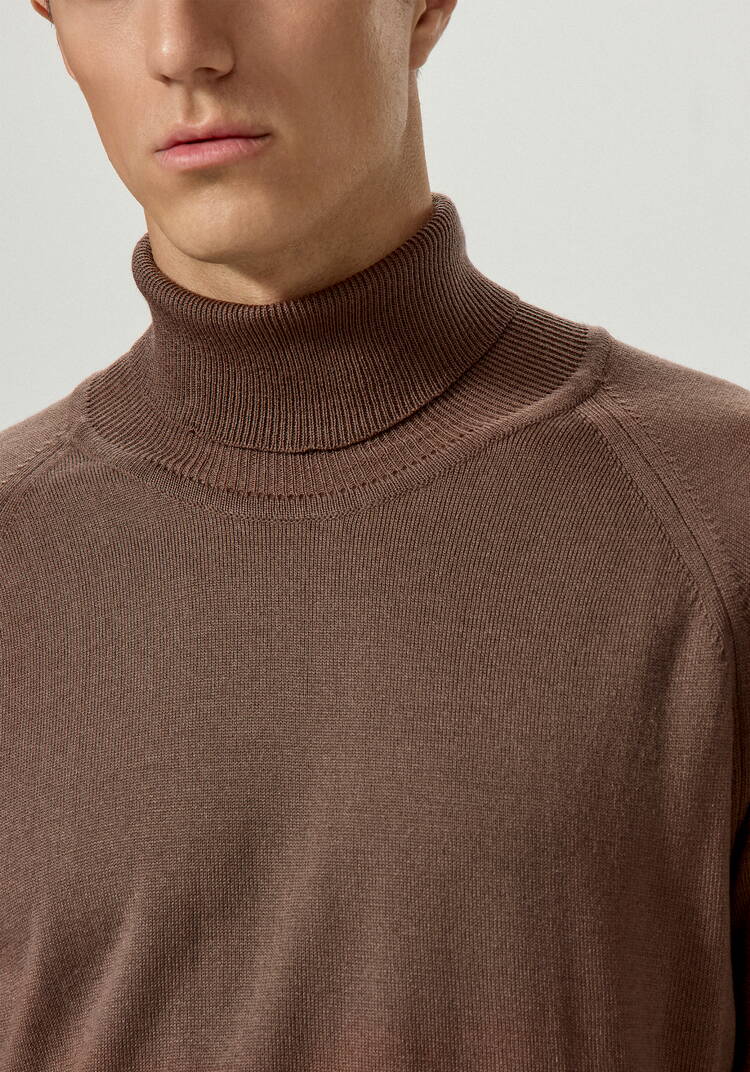 Свитер базовый с высоким воротом шир.  750, рис. 28