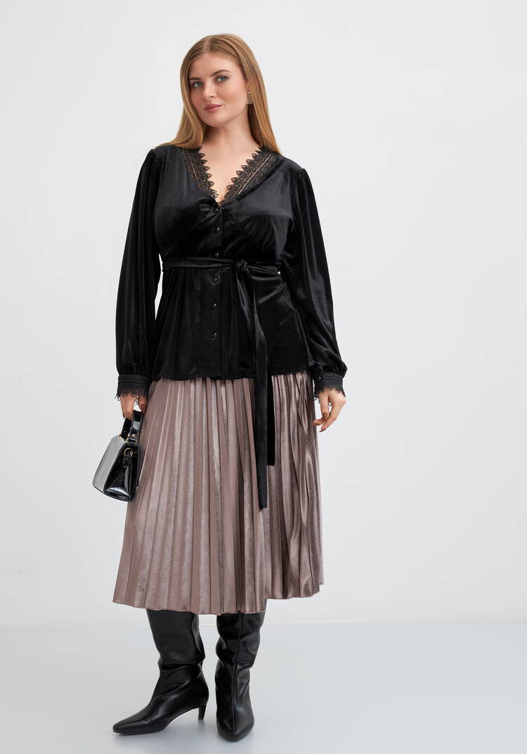 Блуза бархатная со вставками из кружева шир.  750, рис. 2