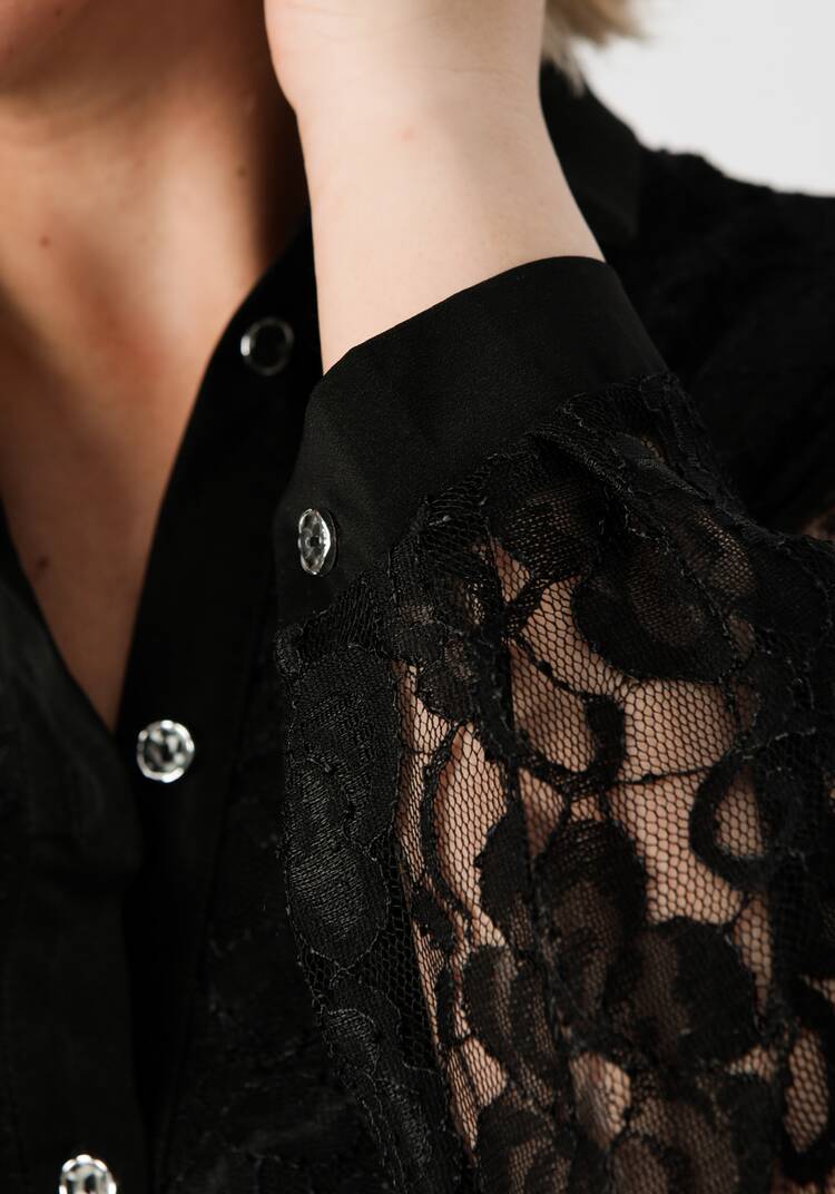 Блуза с ажурным кружевом на груди шир.  750, рис. 35