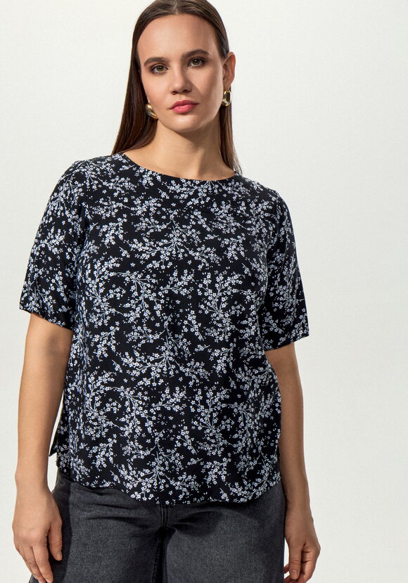 Блуза с пуговицей по спинке шир.  580, рис. 8