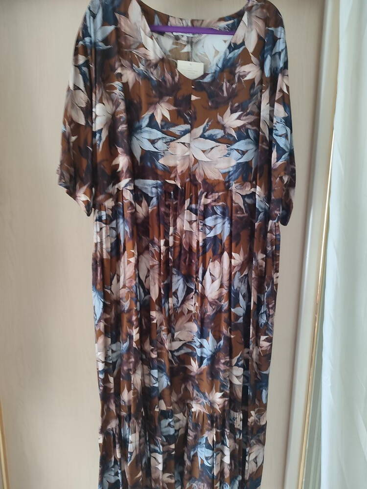 Платье женское шир.  750, рис. 1