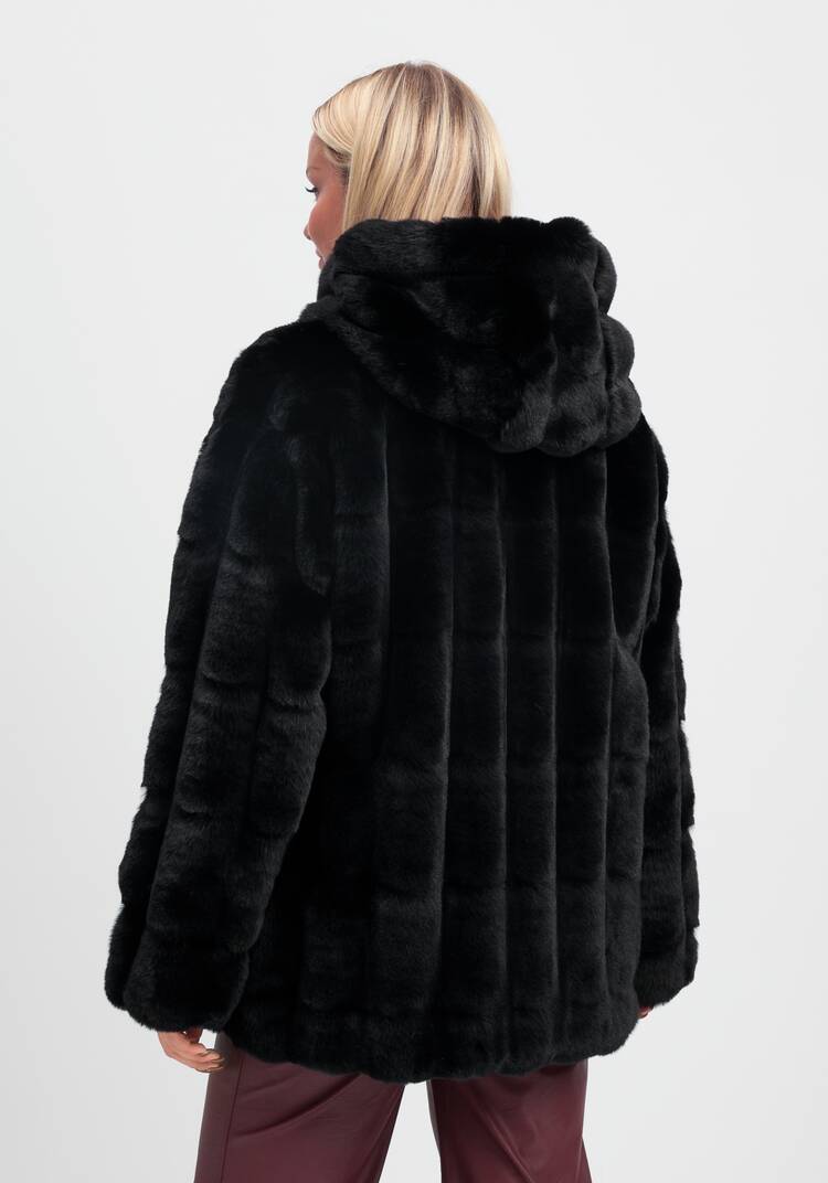 Шуба фактурная с капюшоном и брошью шир.  750, рис. 3