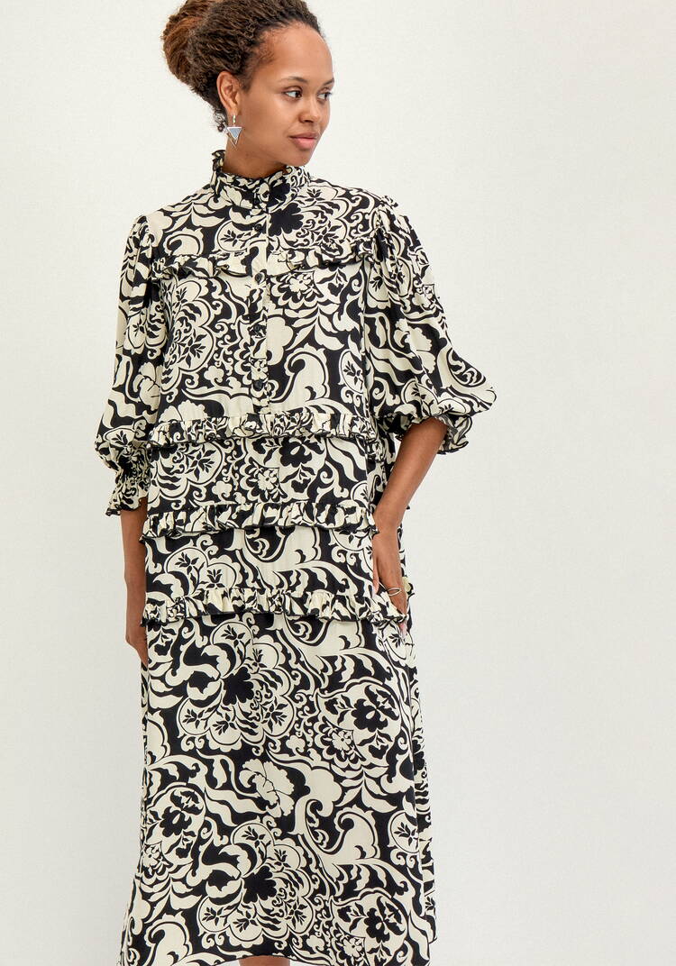 Платье с ярусами и обьёмным рукавом шир.  750, рис. 10