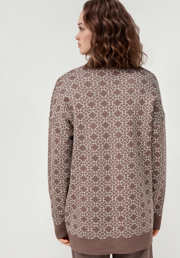 Костюм трикотажный свободного кроя шир.  580, рис. 3