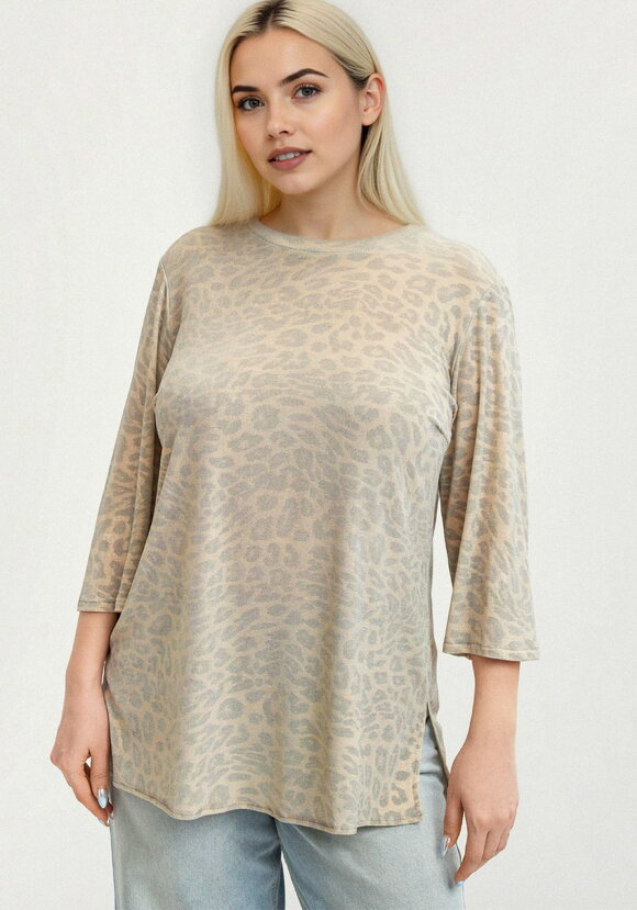 Блуза из ткани с голографическим принтом шир.  580, рис. 12