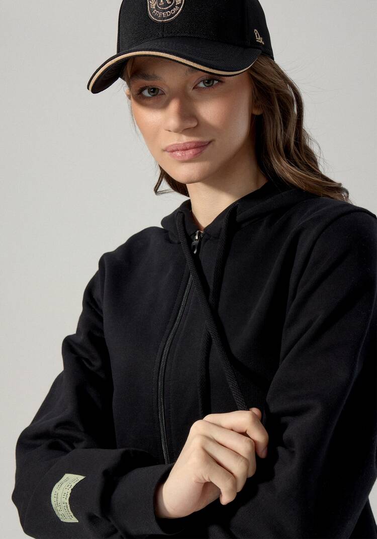 Толстовка с капюшоном и нашивкой на рукаве шир.  750, рис. 13