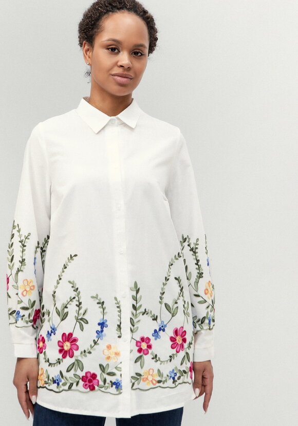 Рубашка с цветочной вышивкой шир.  580, рис. 28