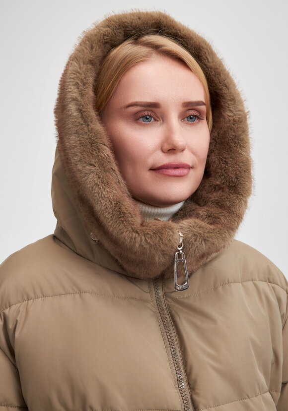 Пальто с меховой опушкой под норку шир.  580, рис. 18