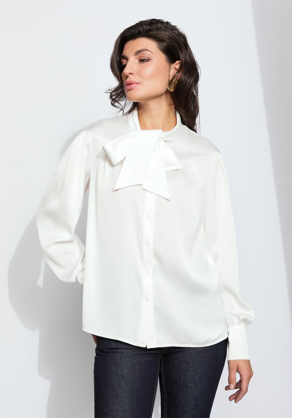 Блуза прямого силуэта с бантом шир.  580, рис. 19