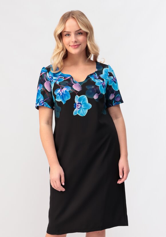 Платье полуприлегающего силуэта с  принтом шир.  580, рис. 20