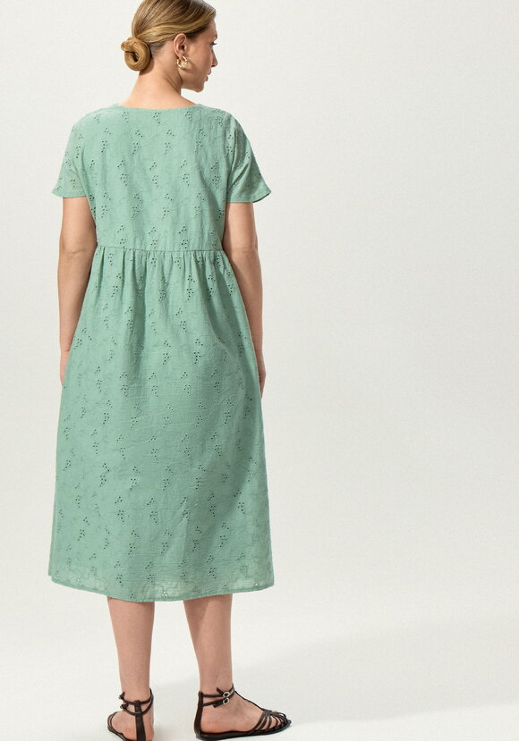 Платье ажурное с цельнокроеным рукавом шир.  580, рис. 27