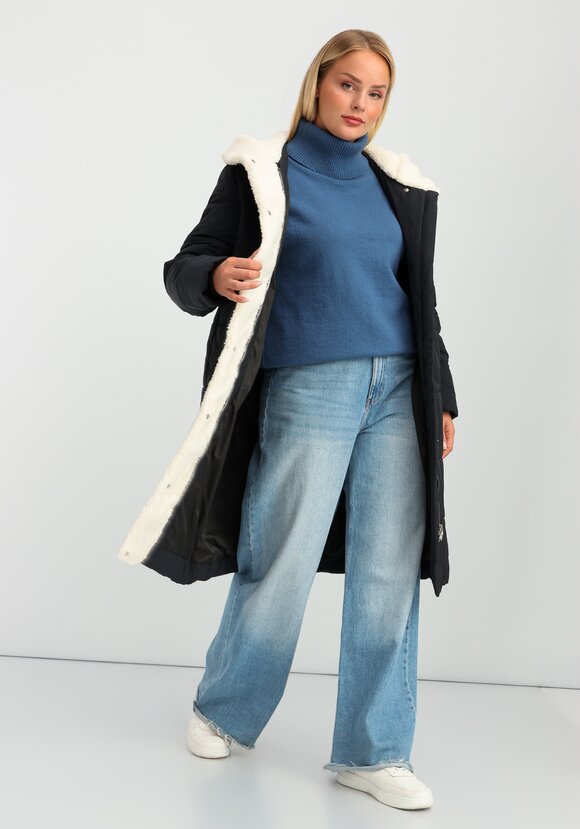 Пальто с капюшоном из меха шир.  580, рис. 11