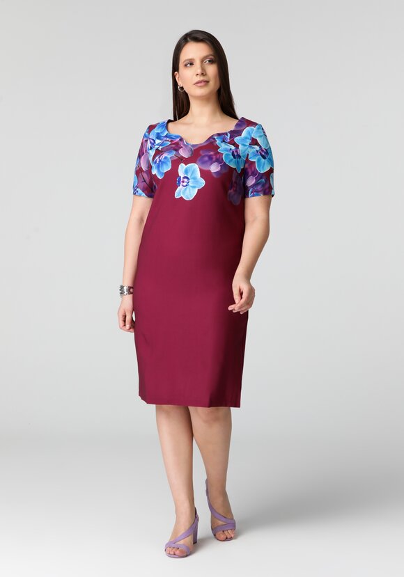 Платье полуприлегающего силуэта с  принтом шир.  580, рис. 16