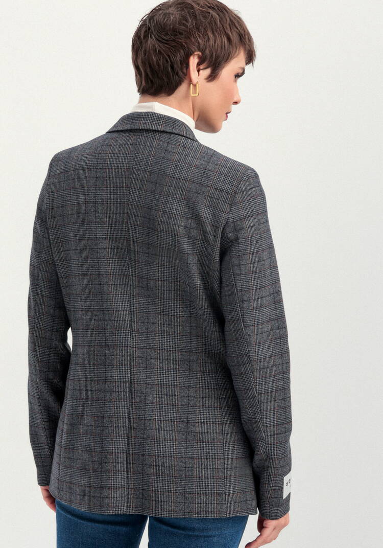 Пиджак с нашивкой на рукаве шир.  750, рис. 3