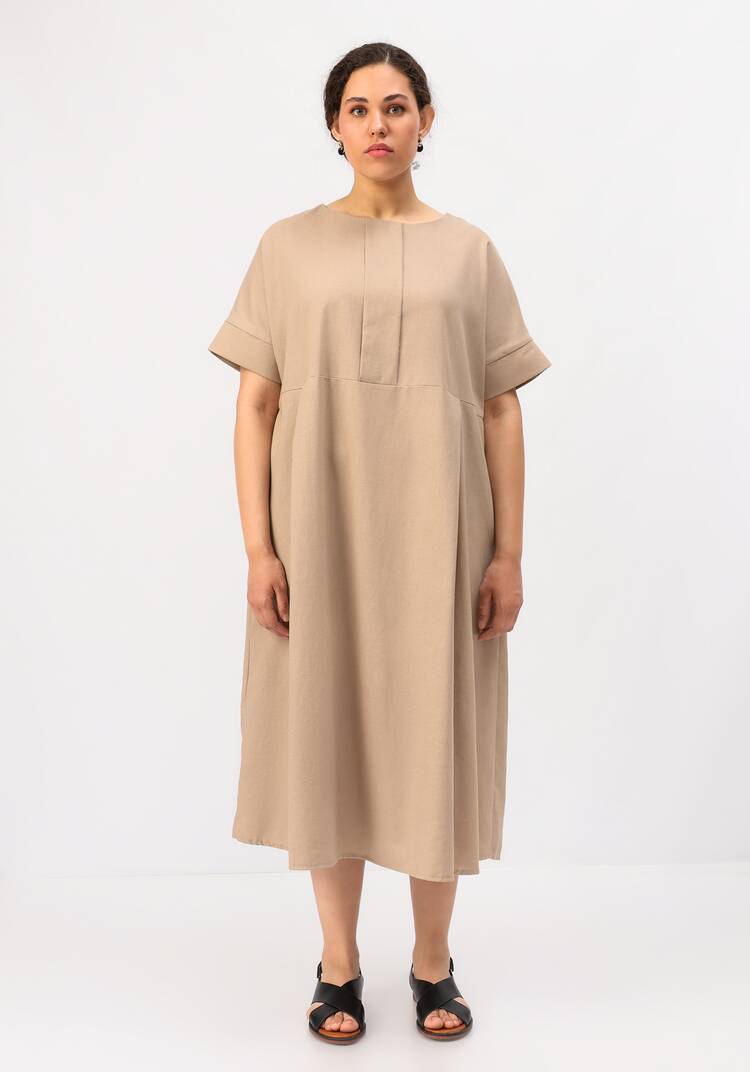 Платье свободного кроя с мягкими складками шир.  750, рис. 4