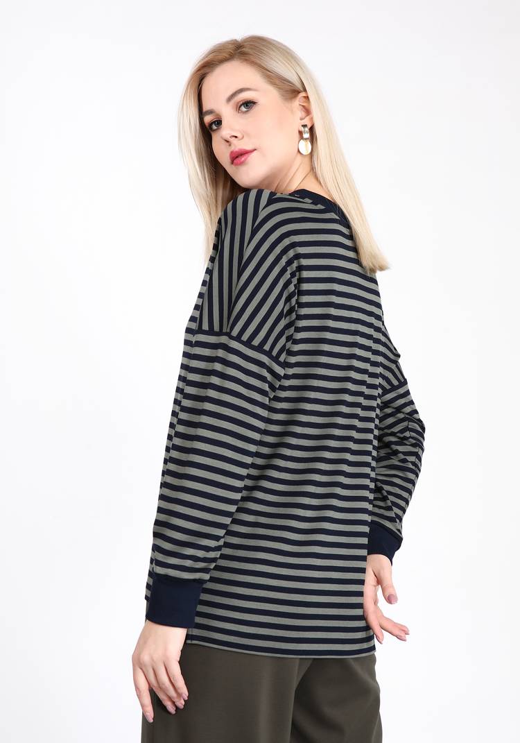 Джемпер с манжетами из рибаны шир.  750, рис. 10