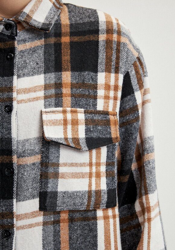 Рубашка фланелевая в клeтку шир.  580, рис. 30