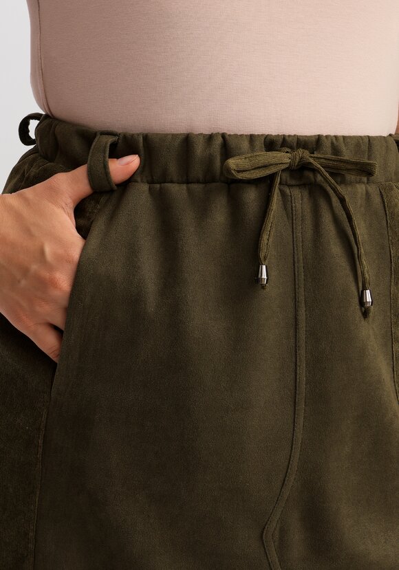 Юбка комбинированная на эластичной ленте шир.  580, рис. 15