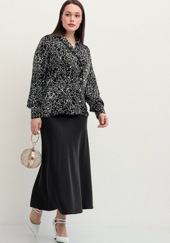 Блуза с отложным воротником двубортная шир.  580, рис. 2