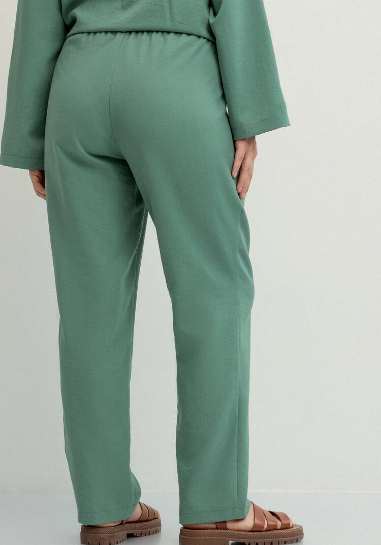 Брюки прямого кроя на резинке по поясу шир.  750, рис. 9