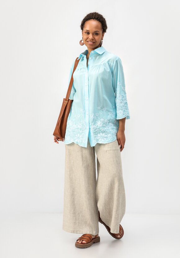 Блуза с цветочной вышивкой на пуговицах шир.  580, рис. 34