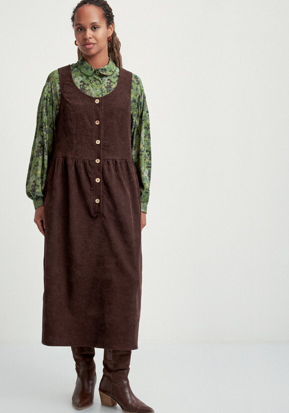 Сарафан со сборкой на талии шир.  580, рис. 22