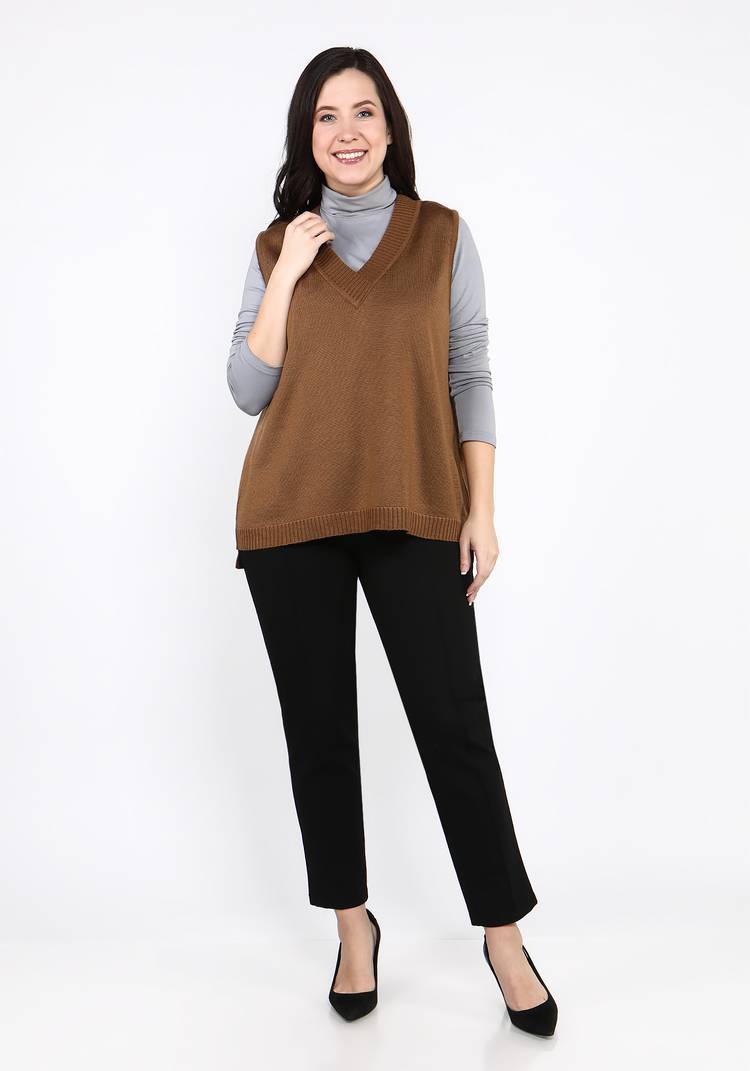 Жилет классический с V-образным вырезом шир.  750, рис. 17